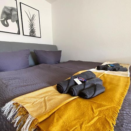 Schoelerberg Apartment Mit Tiefgaragenparkplatz Und Kingsize-Bett Osnabrueck Ngoại thất bức ảnh