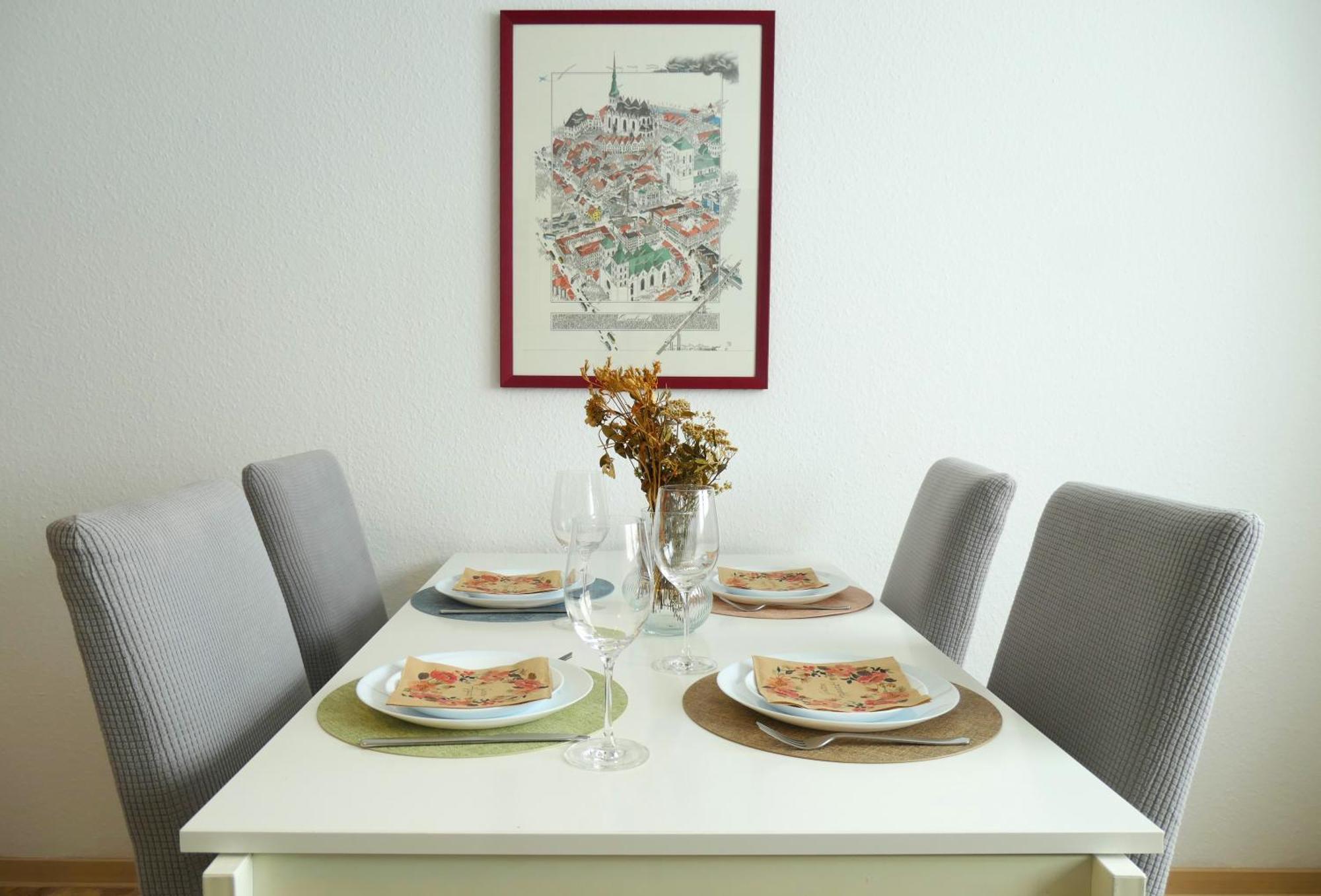 Schoelerberg Apartment Mit Tiefgaragenparkplatz Und Kingsize-Bett Osnabrueck Ngoại thất bức ảnh
