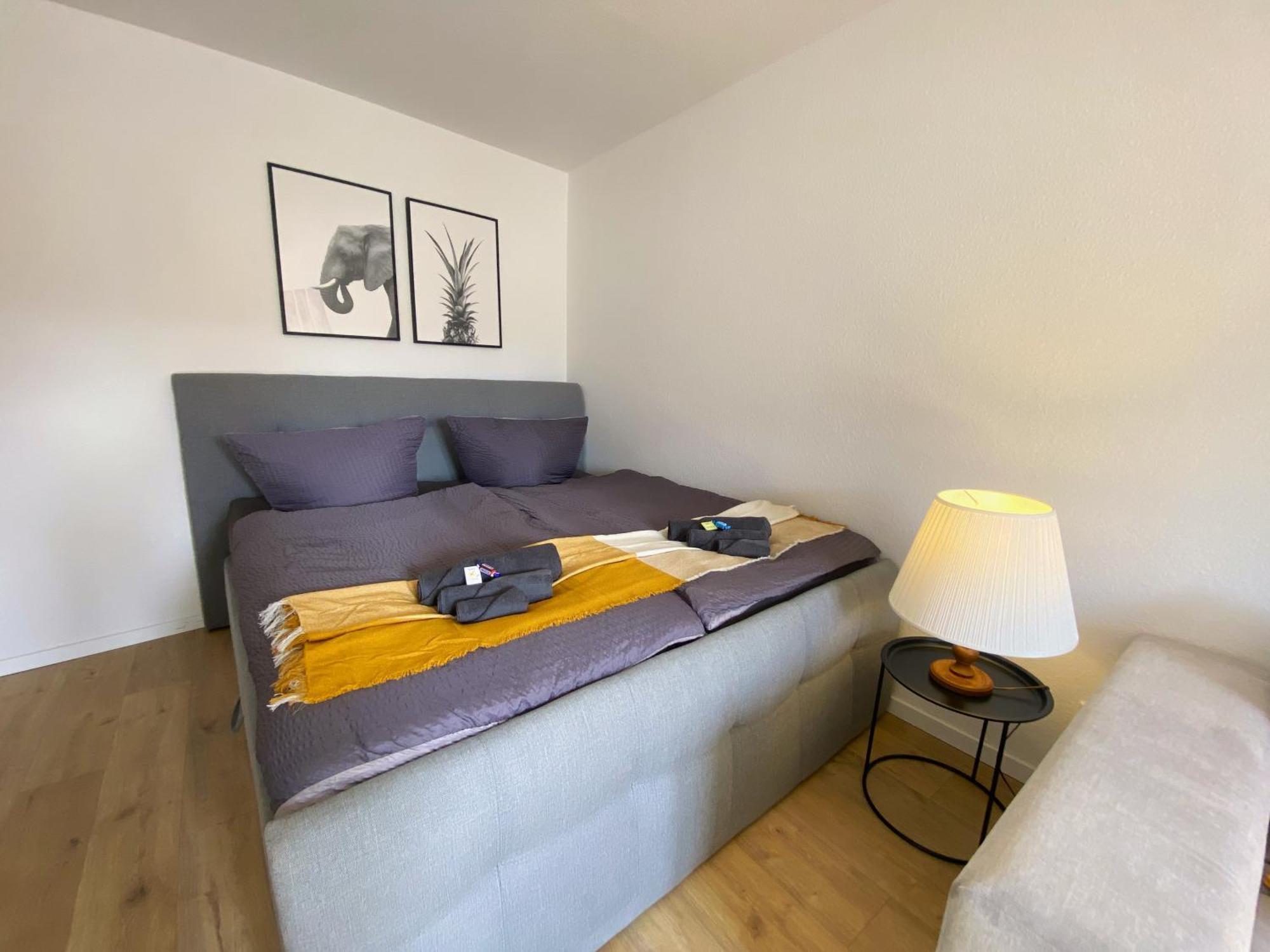 Schoelerberg Apartment Mit Tiefgaragenparkplatz Und Kingsize-Bett Osnabrueck Ngoại thất bức ảnh